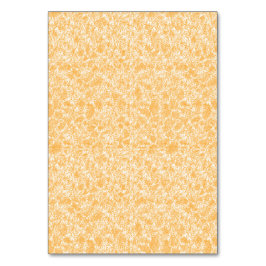 Ein runder Teppich mit einer lebhaften Mischung au Tischnummer