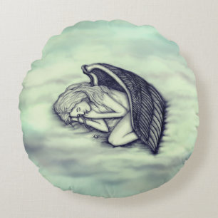 Ein schlafender Engel auf den Himmelswolken Rundes Kissen