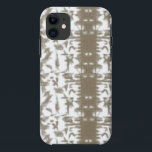 ein Schwarz-Weiß-Foto eines Musters Case-Mate iPhone Hülle<br><div class="desc">Dieses Design zeigt ein sich wiederholendes Muster mit einem beigen Farbschema. Das Muster besteht aus verschiedenen abstrakten Formen und Linien, die in Reihen angeordnet sind. Das Gesamtdesign hat ein symmetrisches Layout, bei dem gespiegelte Elemente einen visuell interessanten Effekt erzeugen. Das Muster hat ein komplexes und strukturiertes Aussehen, was zu seiner...</div>
