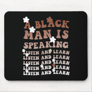Ein Schwarzer hört zu und lernt ihn schwarz Mousepad