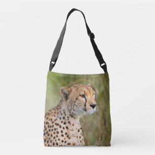 Ein Single Cheetah. Afrika Serengeti Tragetaschen Mit Langen Trägern