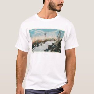 Ein Ski-Turnier-Sprung T-Shirt