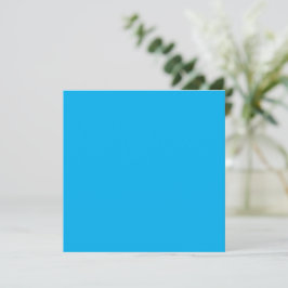 Ein solider, hellblauer Hintergrund ohne jegliches