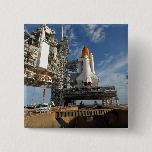 Ein Space Shuttle Atlantis auf dem Launch Pad 39A Button (Vorderseite)
