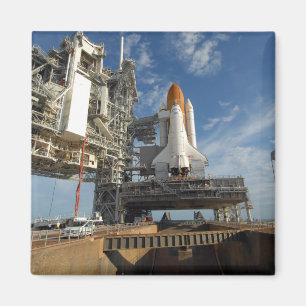 Ein Space Shuttle Atlantis auf dem Launch Pad 39A Magnet