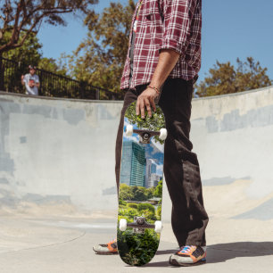 Ein Spaziergang durch die Hama Rikyu Gärten, Tokio Skateboard