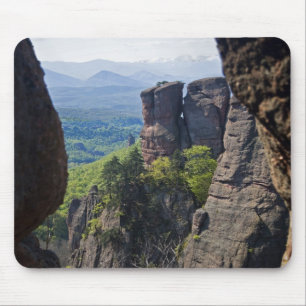 Ein Spaziergang durch die Ruinen der Burg Belograd Mousepad