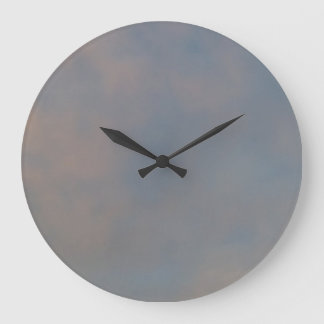 Ein Spaziergang in den Wolken 8 Rosa Wolken in ein Große Wanduhr