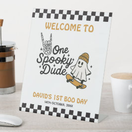 Ein Spooker Typ Halloween Sockelschild
