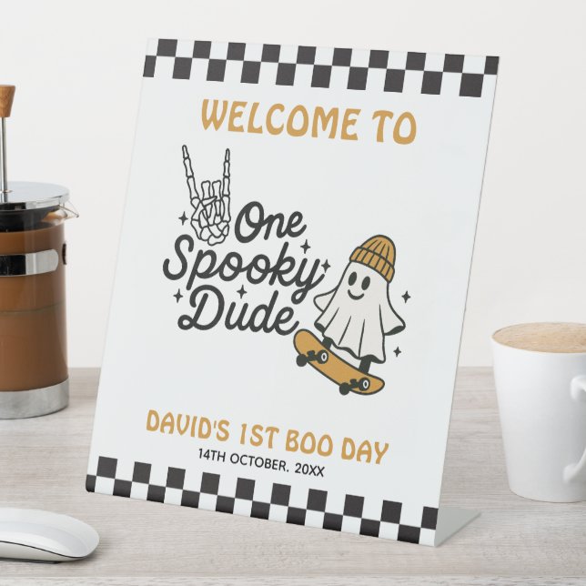 Ein Spooker Typ Halloween Sockelschild (In Situ)
