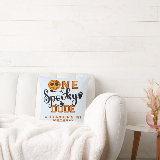 Ein Spooky Typ Basketball Boys Krasser Kindergebur Kissen (Liege)