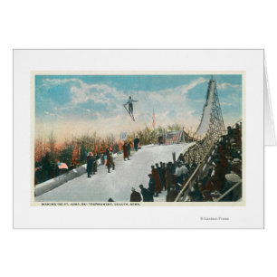 Ein Sprung in ein Skiturnier