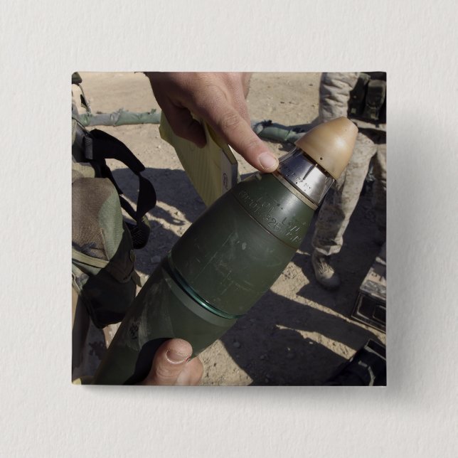 Ein Staffelführer weist auf eine Verzögerung hin Button (Vorderseite)