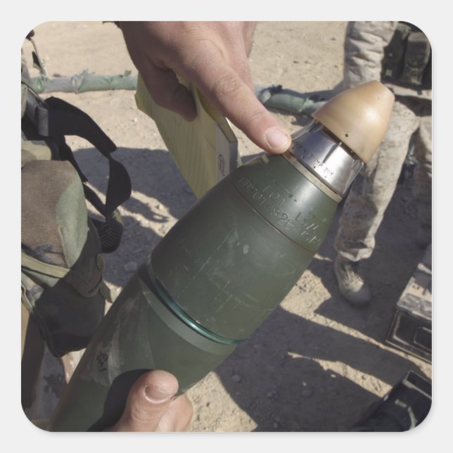 Ein Staffelführer weist auf eine Verzögerung hin Quadratischer Aufkleber (Vorderseite)