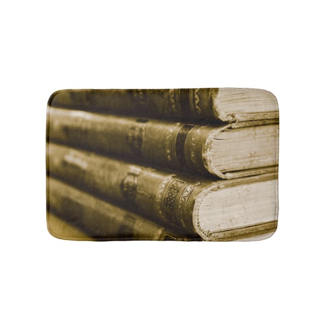 Ein Stapel alter Bücher Badematte (Vorderseite)