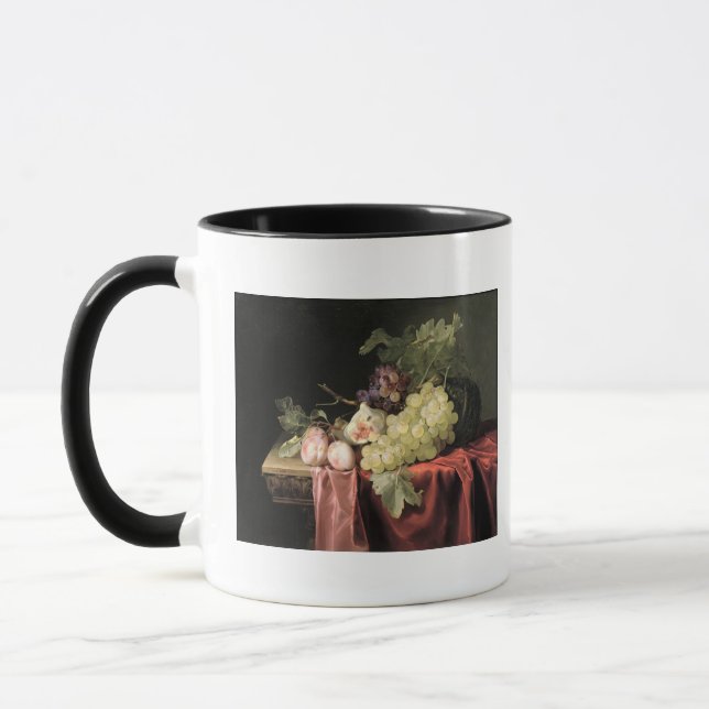 Ein Stillleben mit Trauben, Pflaumen Tasse (Links)