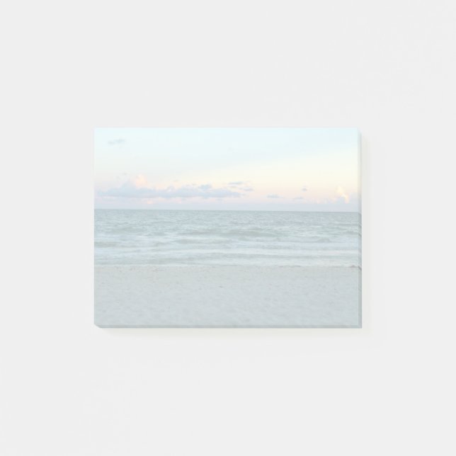Ein Strand mit weißem Sand, blaues Wasser Post-it Klebezettel (Vorderseite)