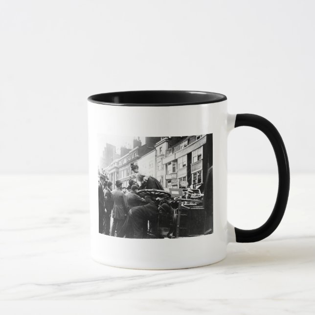 Ein Straßen-Unfall Tasse (Rechts)