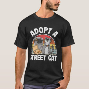 Ein Straßenkatze-Müll-Waschbär adoptieren 2 T-Shirt