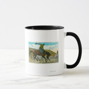 Ein sträubendes wildes Pferd am jährlichen Tasse