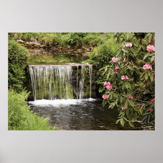 Ein Strom und ein Wasserfall im Dartmoor-Nationalp Poster (Vorne)