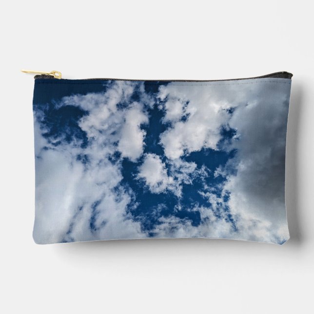 Ein Strudel in den Wolken Zubehörtasche (Vorderseite)
