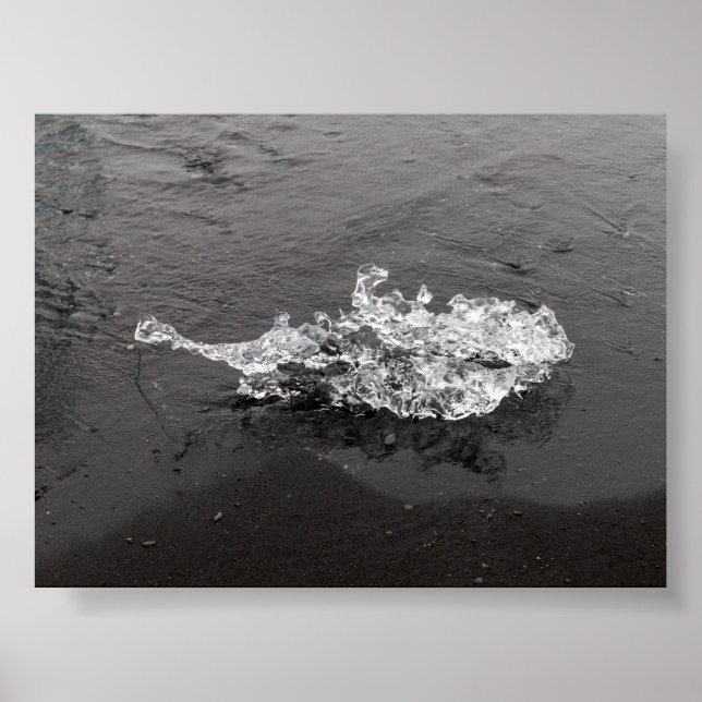 Ein Stück Eis am Diamond Beach Poster (Vorne)