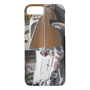 Ein Studebaker Silver Hawk Classic Car geparkt auf iPhone 8/7 Hülle