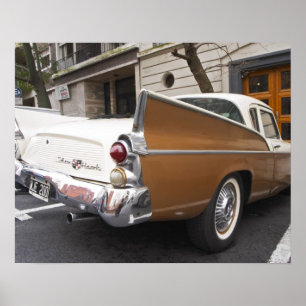 Ein Studebaker Silver Hawk Classic Car geparkt auf Poster