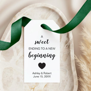 Ein Süß, der einer neuen Gastgeschenk Hochzeit end Geschenkanhänger