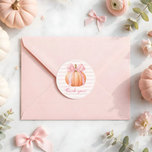 Ein süßer kleiner Kürbis-Bogen Herbst-Mädchen-Baby Runder Aufkleber