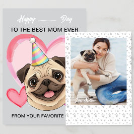 Ein süßer Pug bei einem besonderen Anlass für Mama Feiertagskarte
