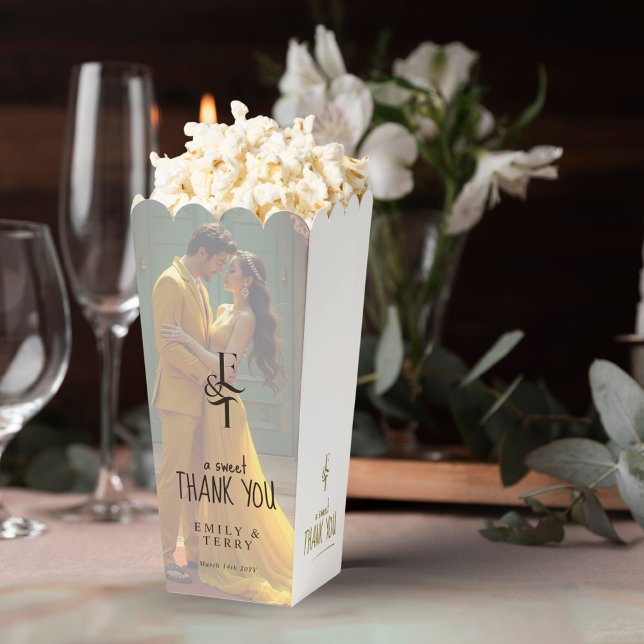 Ein süßes Dankeschön an Monogram Minimal Wedding F Geschenkschachtel (Von Creator hochgeladen)