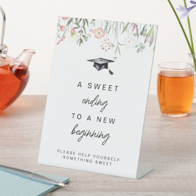 Ein süßes Ende für ein neues Beginning-Abschluss-Z Sockelschild (In Situ)