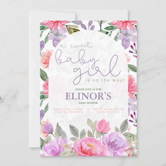 Ein Sweet Baby Girl Lila & Pink Floral Baby Dusche Einladung (Vorderseite)