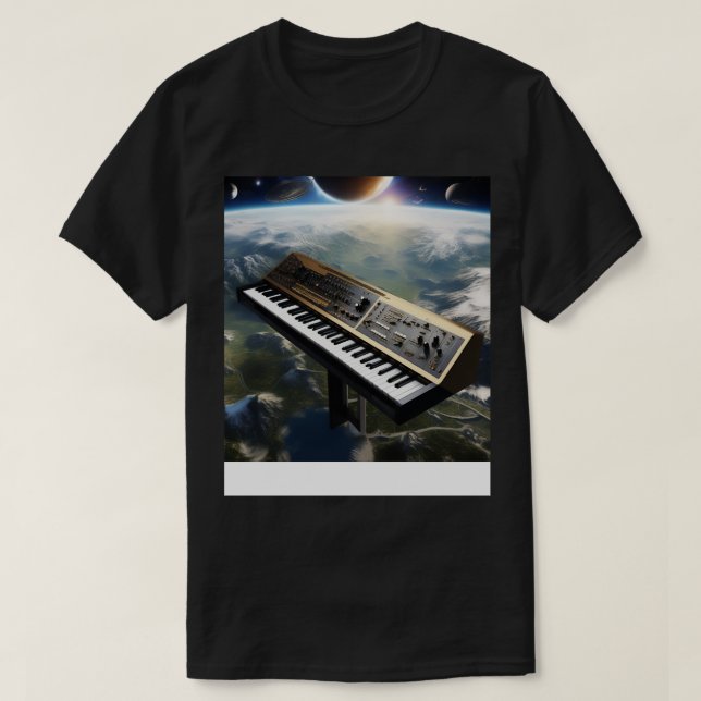 Ein Synthesizer, der über der Erde fliegt T-Shirt (Design vorne)
