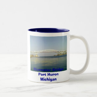 Ein Tag in dem See, Bluewater Brücken-Hafen Zweifarbige Tasse