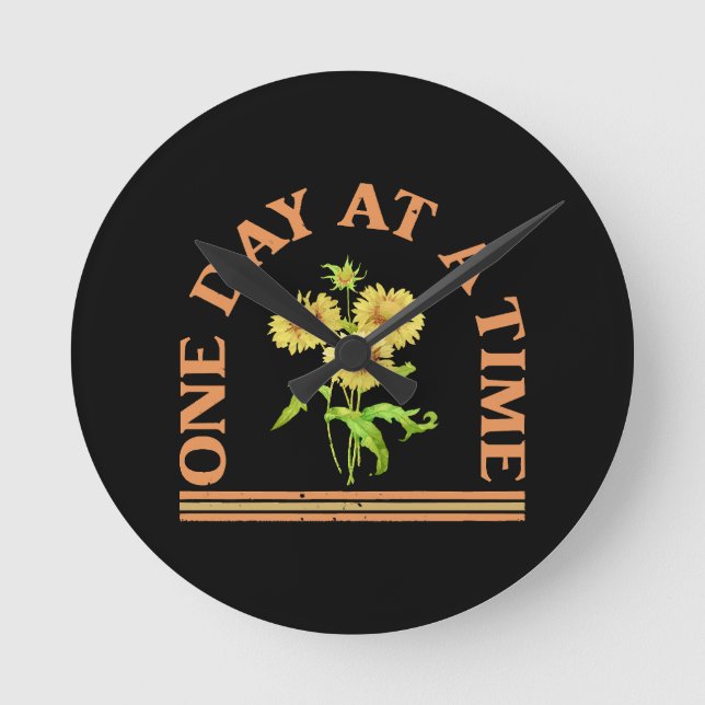 Ein Tag zu einer Zeit Runde Wanduhr (Vorderseite)