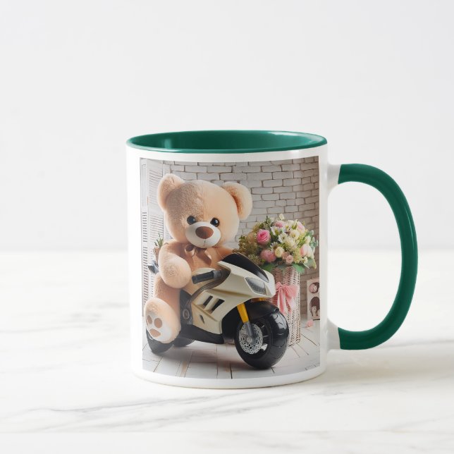 Ein Teddybär, der auf einem Spielzeugmotorrad sitz Tasse (Rechts)