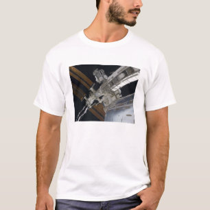 Ein Teil der internationalen Weltraumstation 3 T-Shirt