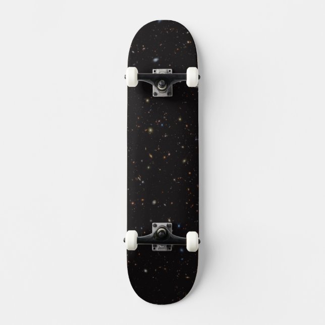 Ein Teil des Himmels mit über 45.000 Galaxien ist  Skateboard (Vorderseite)
