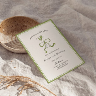 Ein Tini-Bit ältere, sonderbare grüne Hand gezeich Einladung