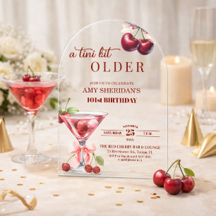Ein Tini-Bit älterer Cherry-Martini 101. Geburtsta Acryleinladungen
