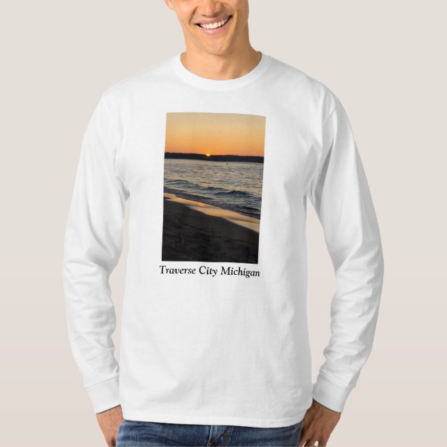 Ein Traverse Sunset T-Shirt (Vorderseite)