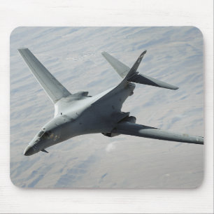 Ein US-LuftwaffeB-1B Lancer auf einer Mousepad
