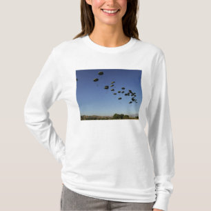 Ein US-LuftwaffeC-17 Globemaster III 2 T-Shirt