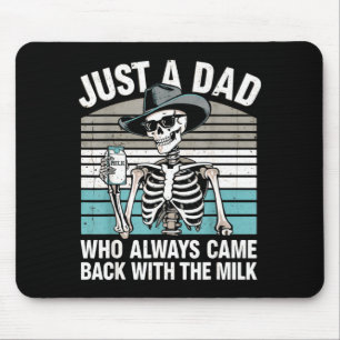 Ein Vater, der mit dem Milch-Skelett-Männern zurüc Mousepad