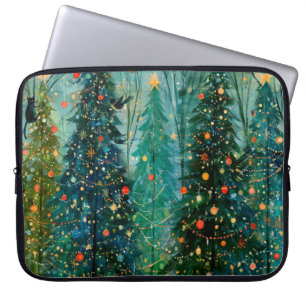 Ein verzauberter Märchen-Weihnachtswald Laptopschutzhülle