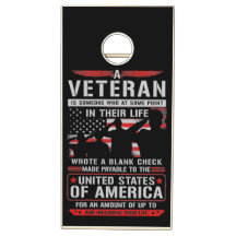 Ein Veteran in Cornhole Set