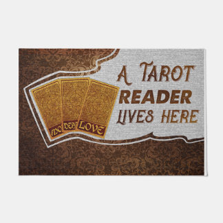 Ein Vintage-Tarotkartenleser wohnt hier Fußmatte